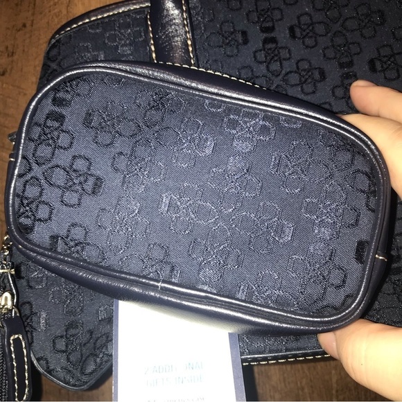 Croft & Barrow organize it handbag - Picture 7 of 12